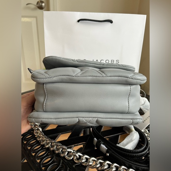 NWT Marc Jacobs Quilted Pillow Bag - Picture 8 of 8